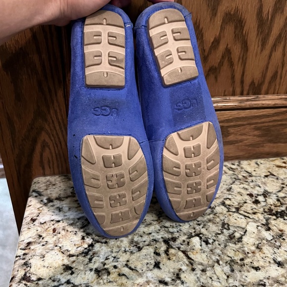 UGG suede loafer - Picture 5 of 6